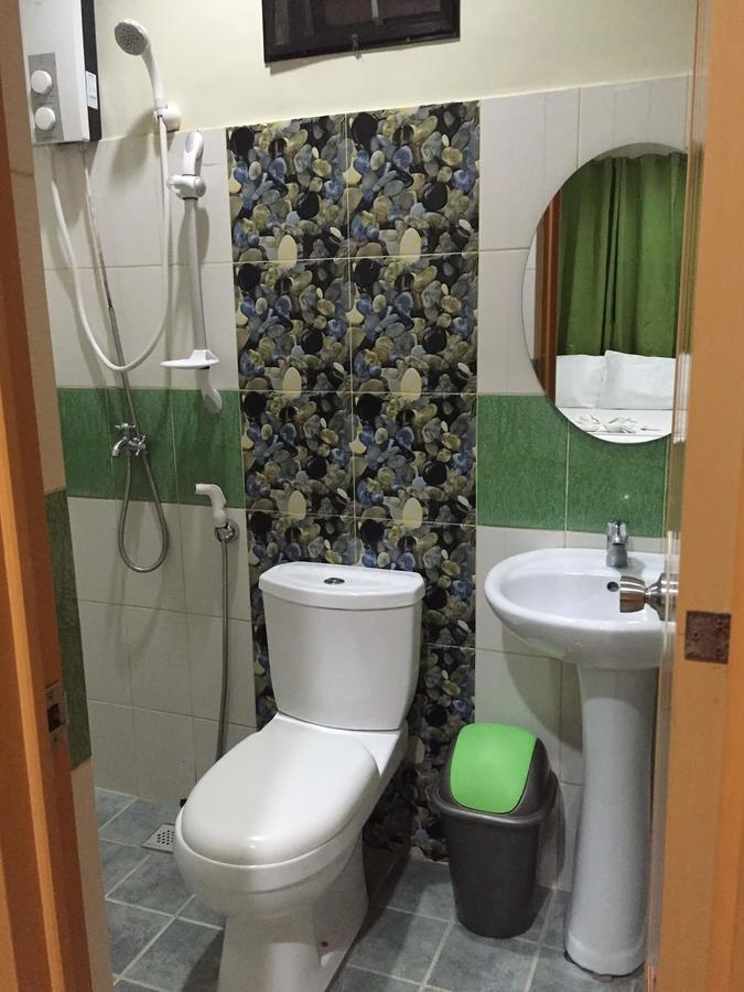 ซีสเคป ลอดจิ้ง เฮาส์ Bed & Breakfast โกรอน ภายนอก รูปภาพ