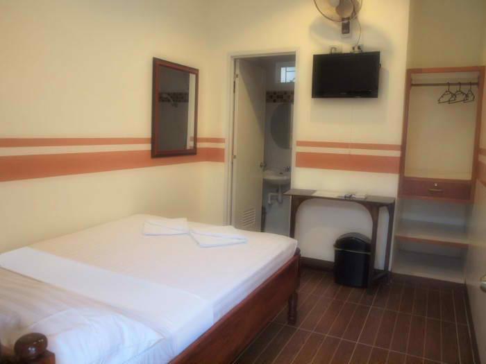 ซีสเคป ลอดจิ้ง เฮาส์ Bed & Breakfast โกรอน ภายนอก รูปภาพ